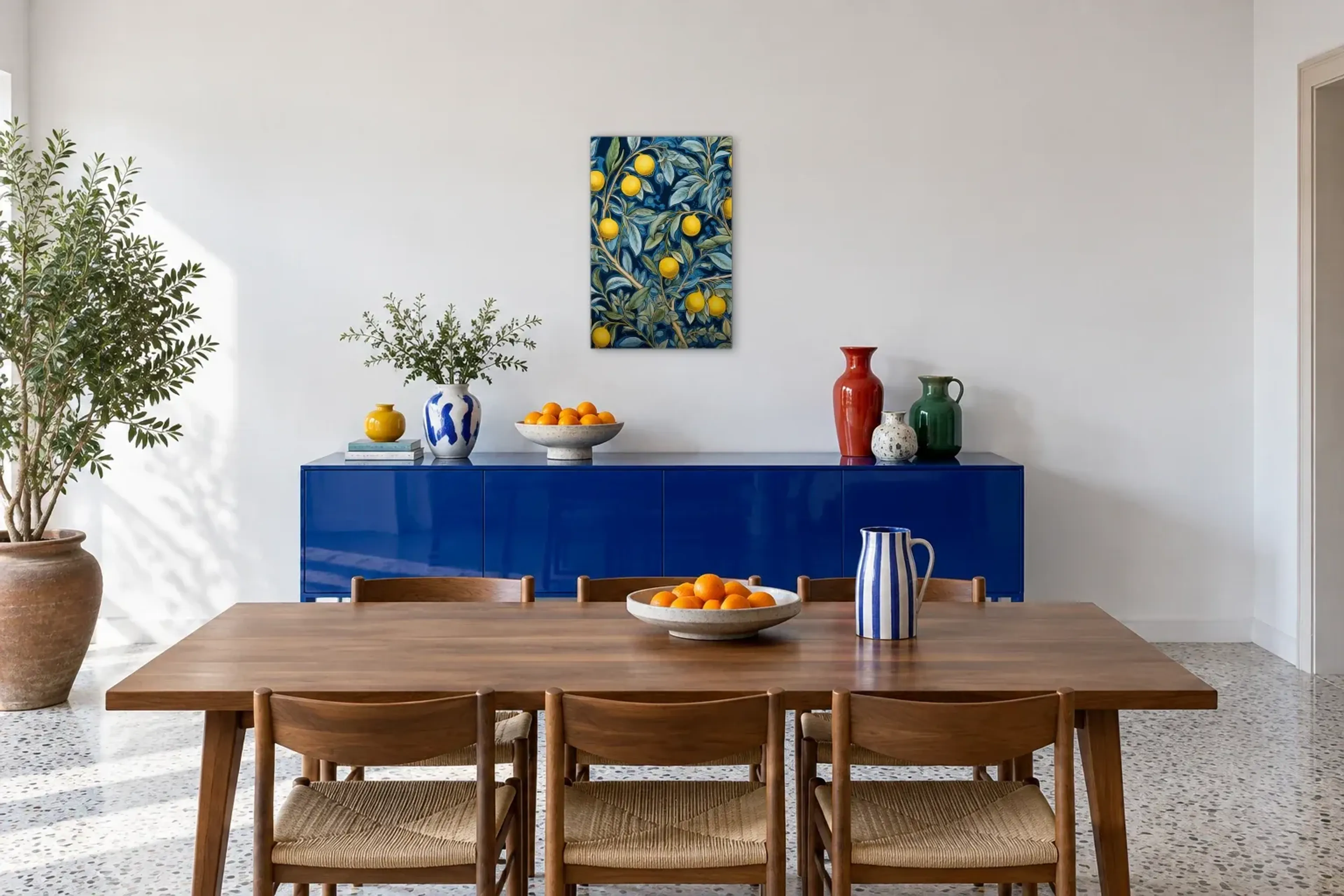 Zitronengeäst auf Nachtblau als Wandbild über einem 180-cm-Sideboard