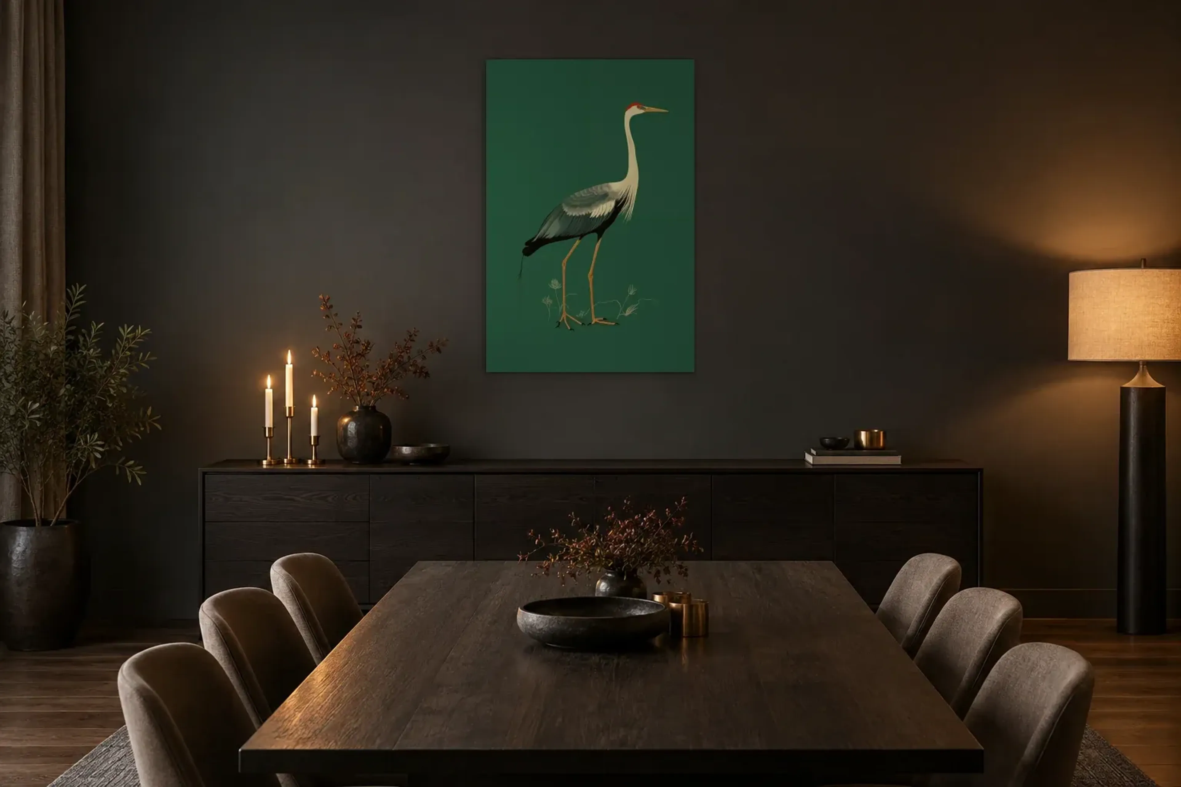 Langbeiniger Vogel auf Grün als Wandbild über einem 180-cm-Sideboard