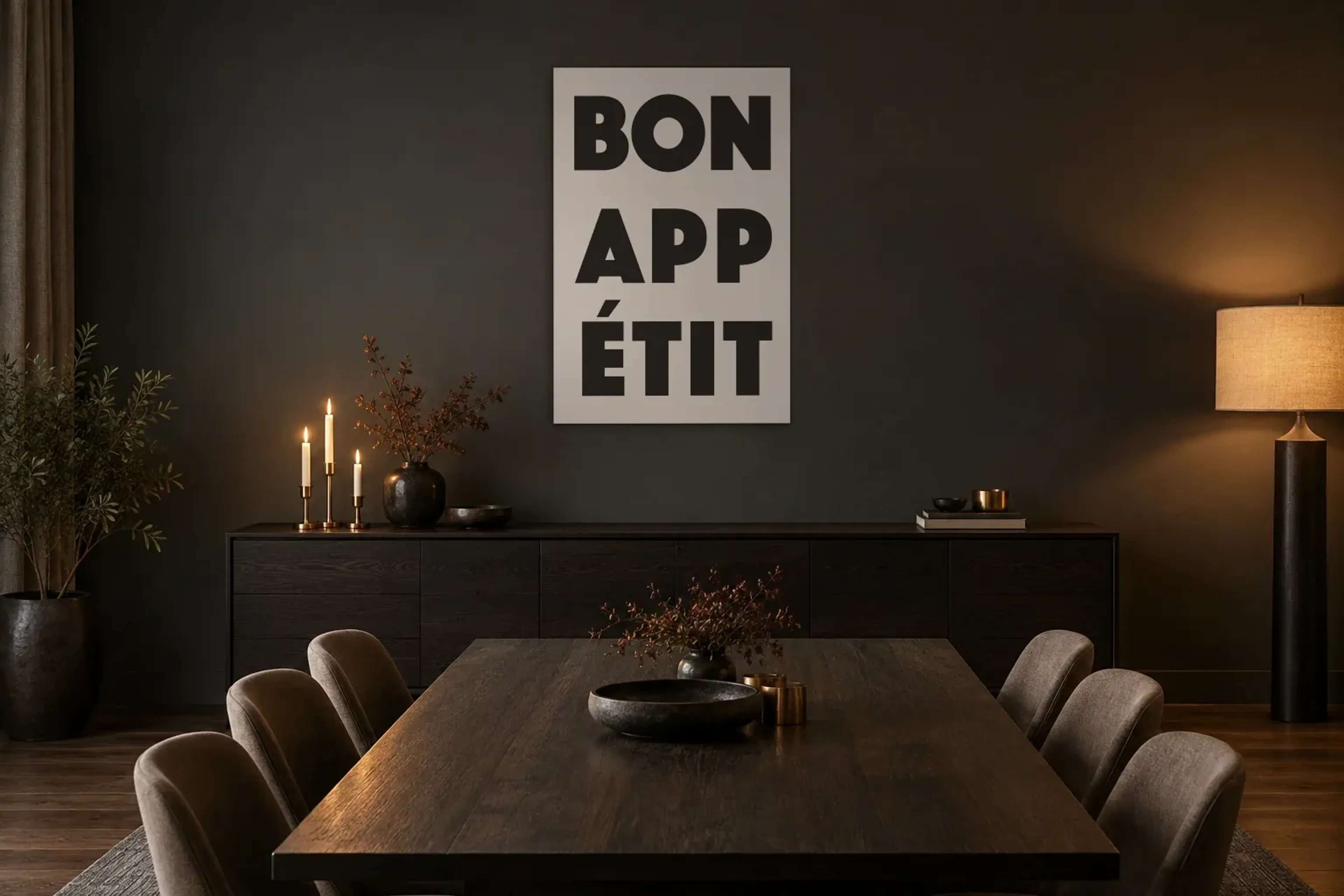 Guten Appetit als Wandbild über einem 180-cm-Sideboard
