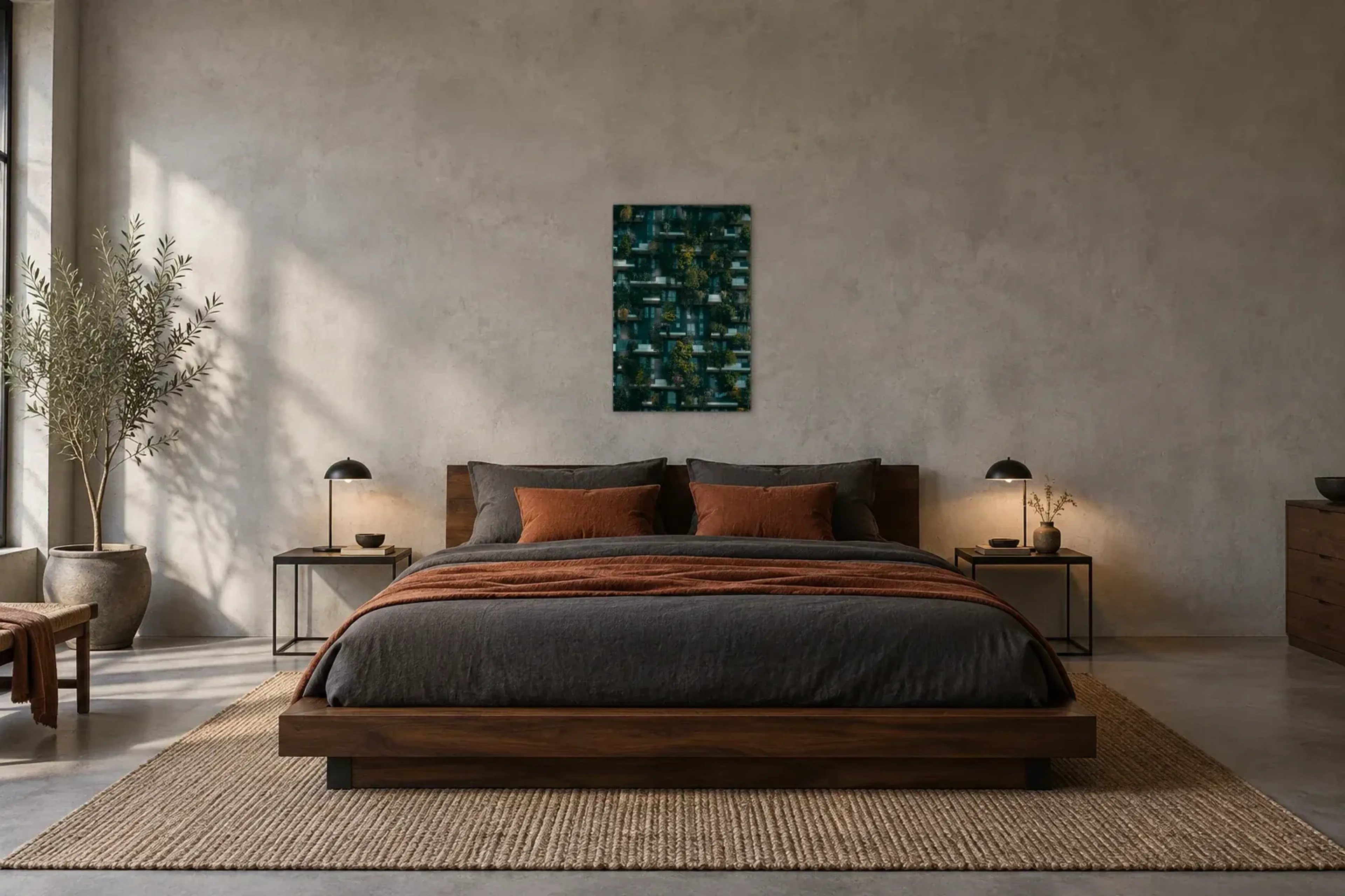Grüne Fassade als Wandbild über einem 180-cm-Bett