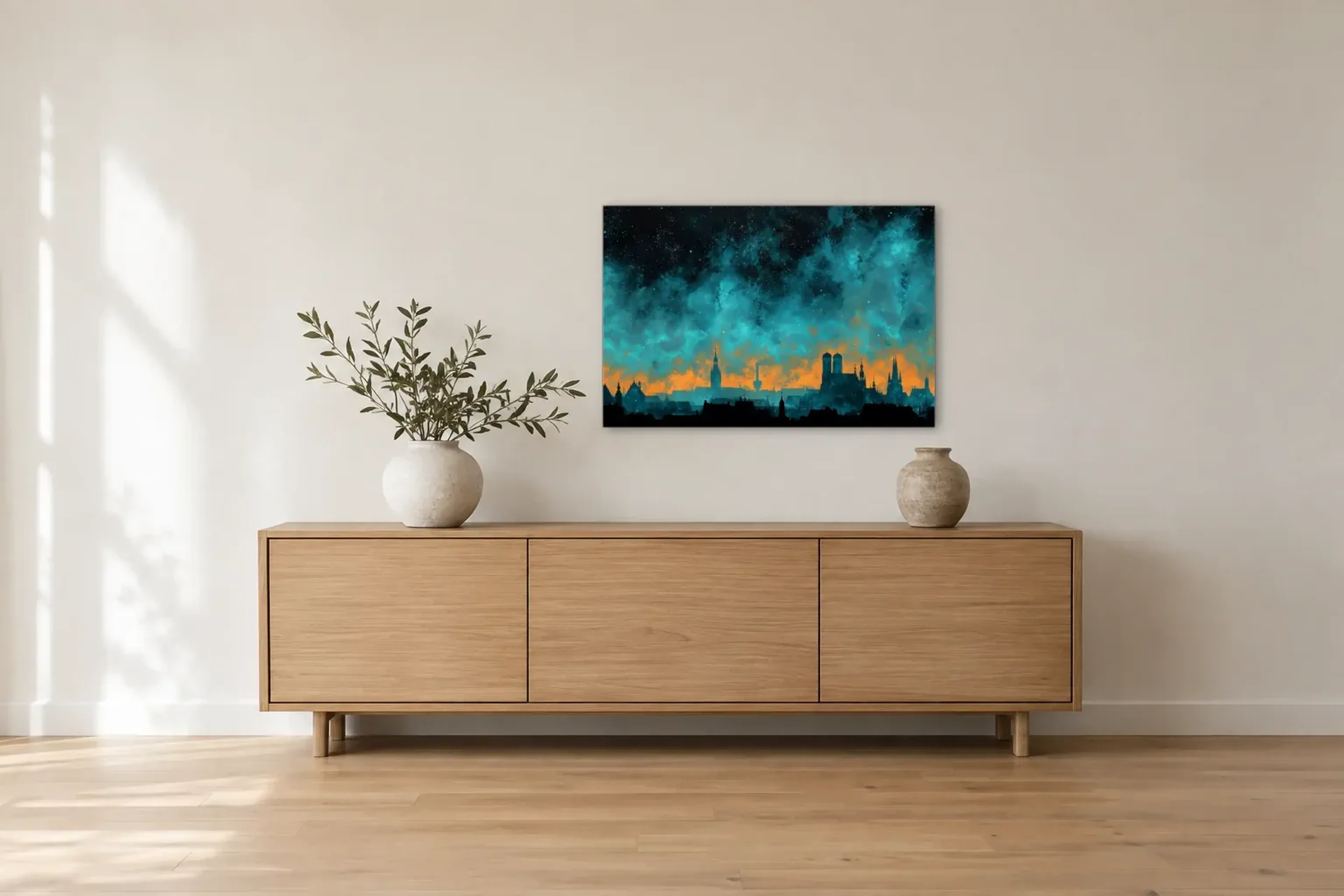 München am leuchtenden Horizont als Wandbild über einem 180-cm-Sideboard