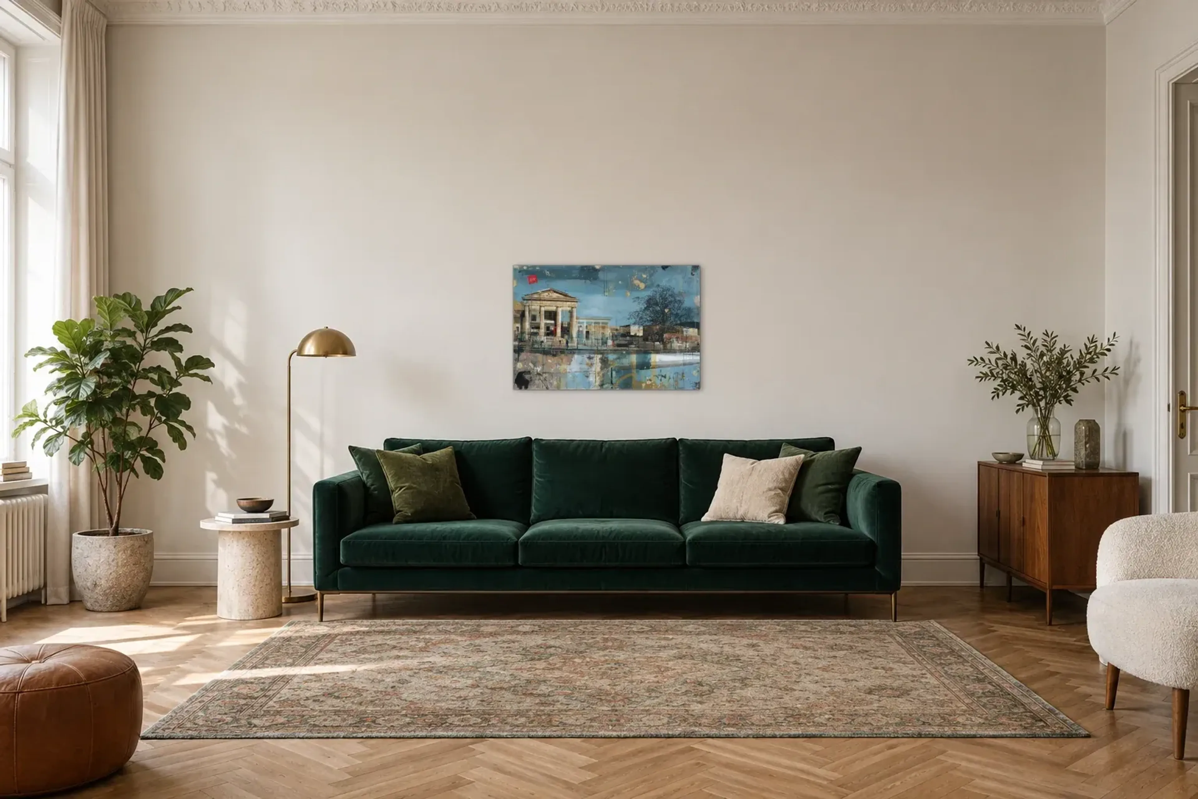 Berlin in Farbschichten als Wandbild über einem 220-cm-Sofa