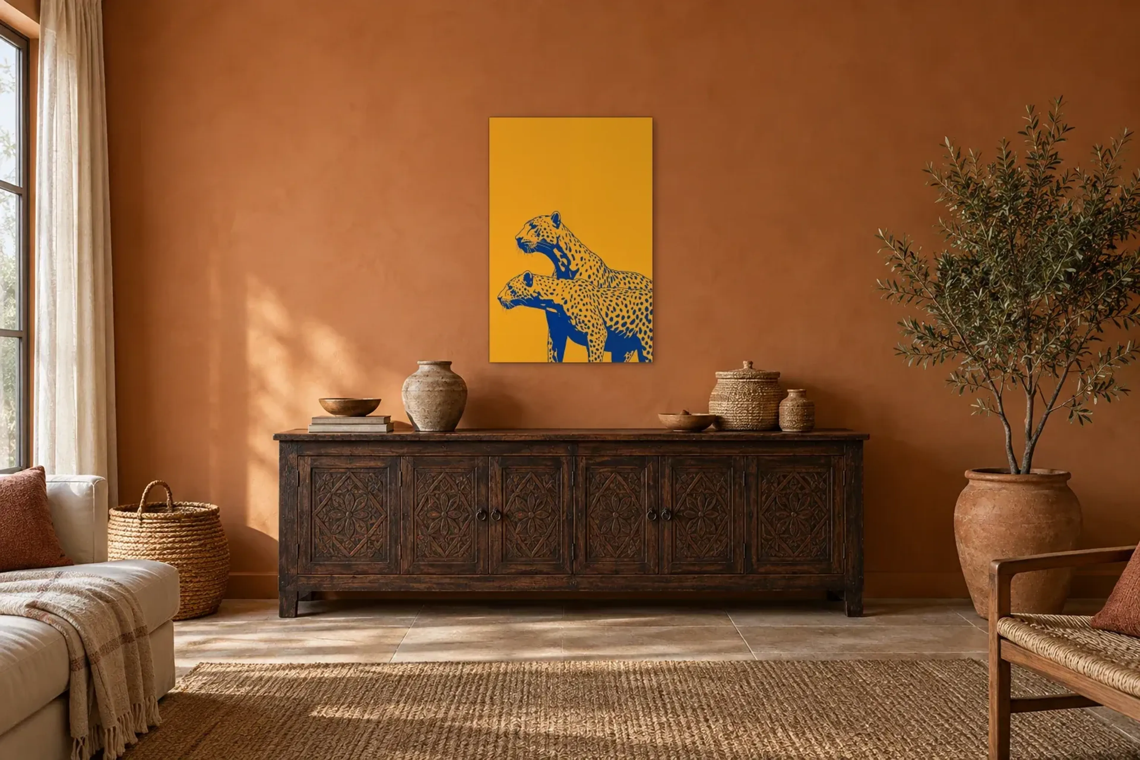 Geparden auf Gelb als Wandbild über einem 180-cm-Sideboard