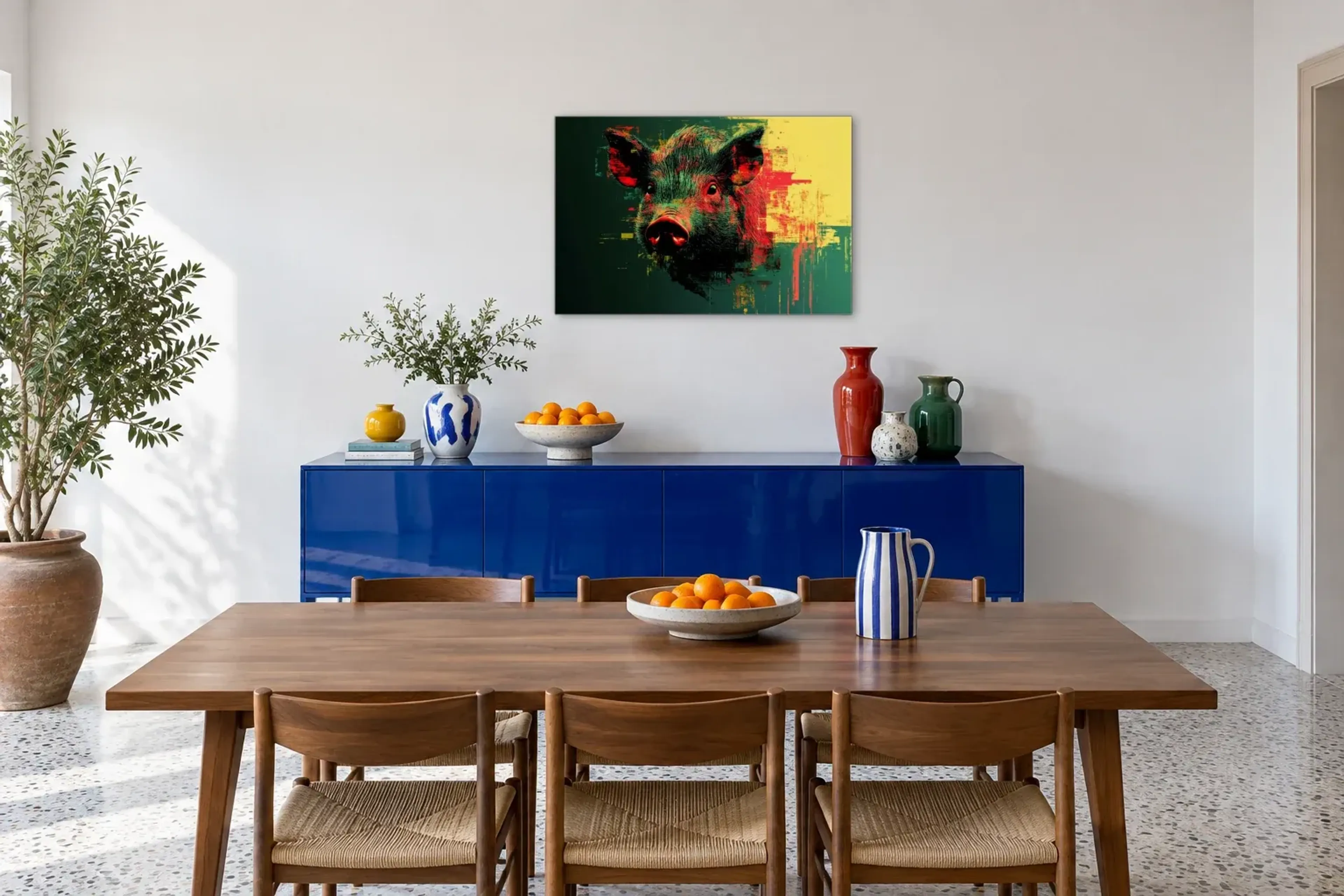 Wildschwein in Grün und Gelb als Wandbild über einem 180-cm-Sideboard