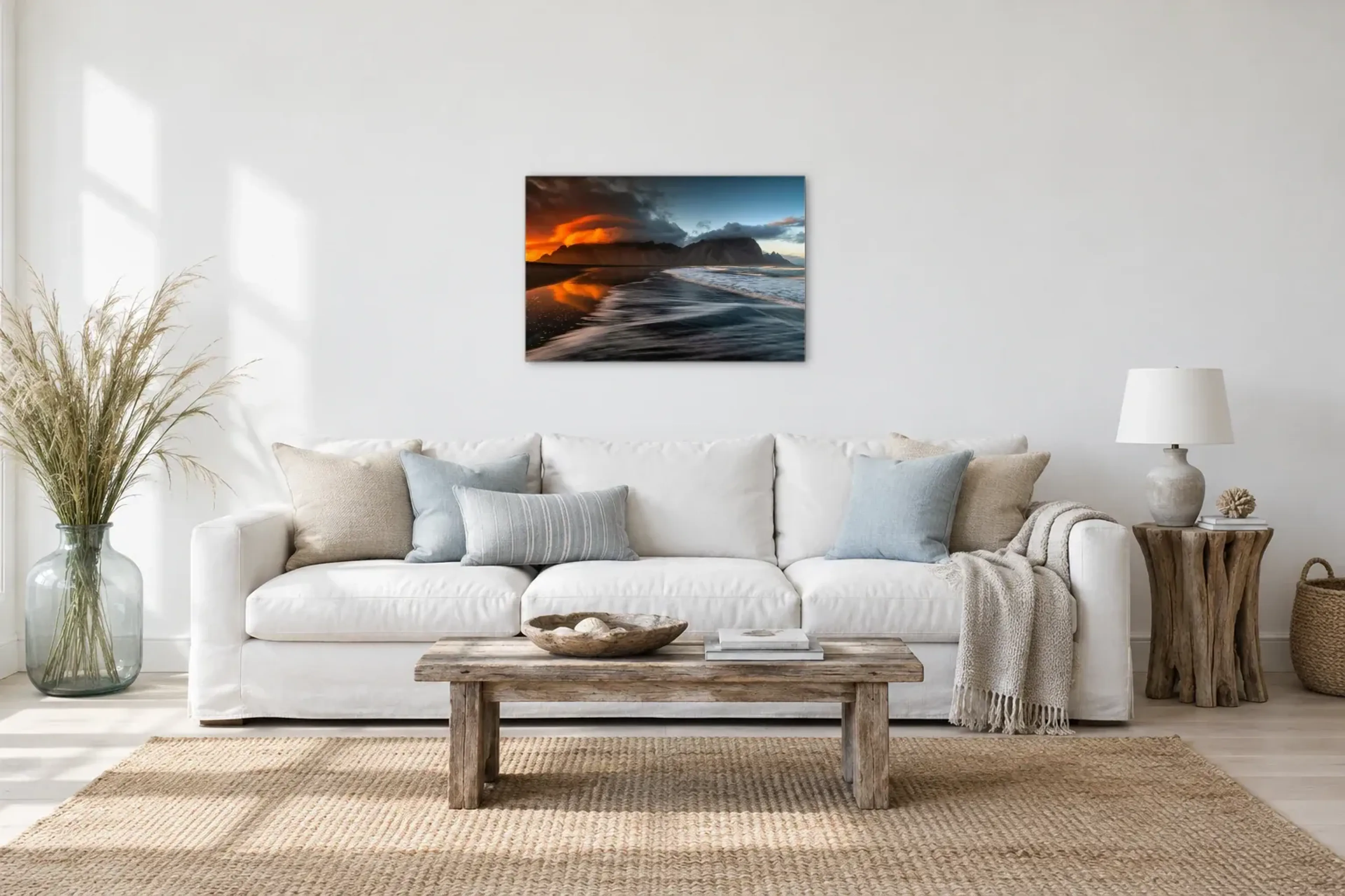 Abendstimmung am Strand als Wandbild über einem 220-cm-Sofa