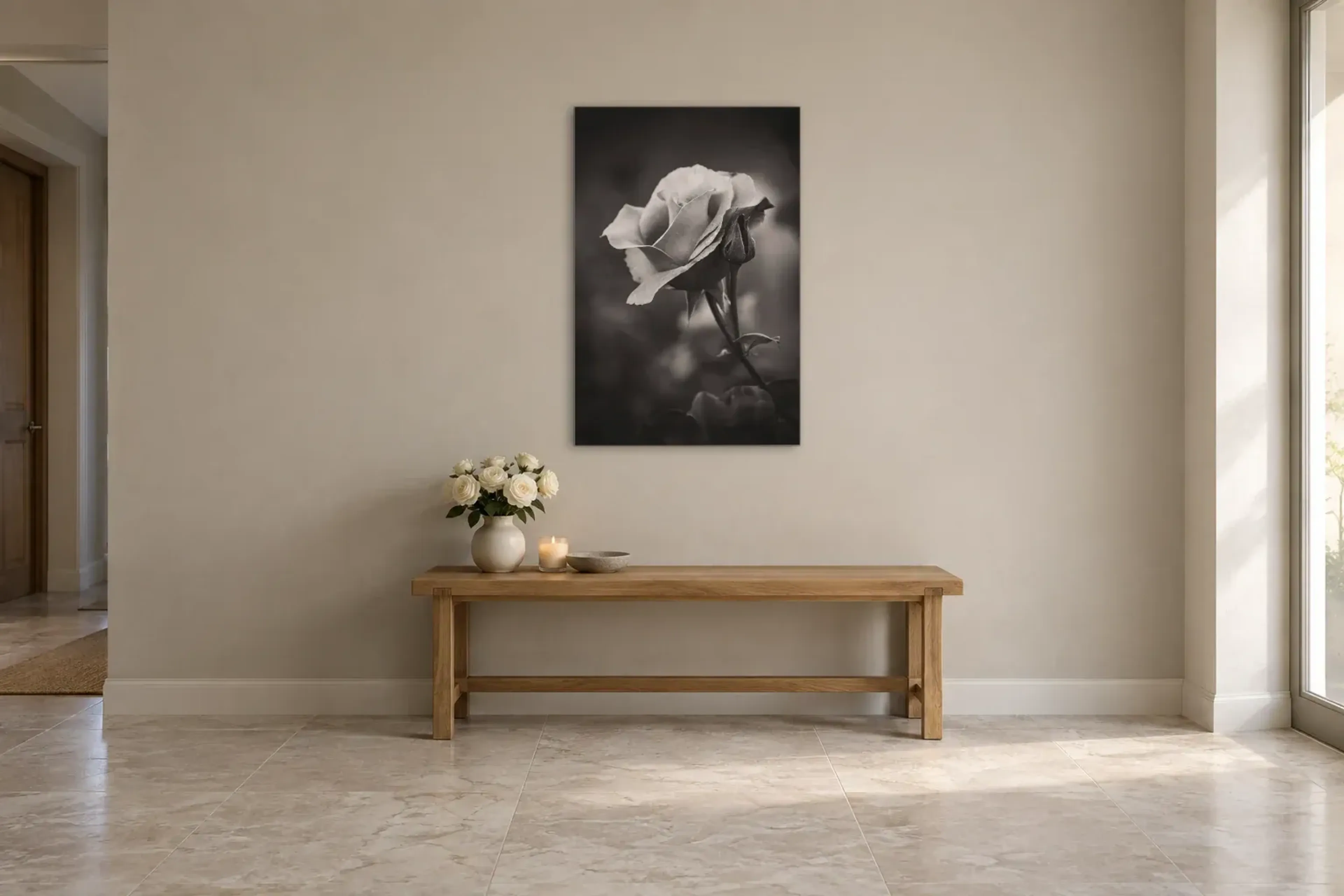 Weiße Rose schwarz weiß als Wandbild über einer 120-cm-Bank