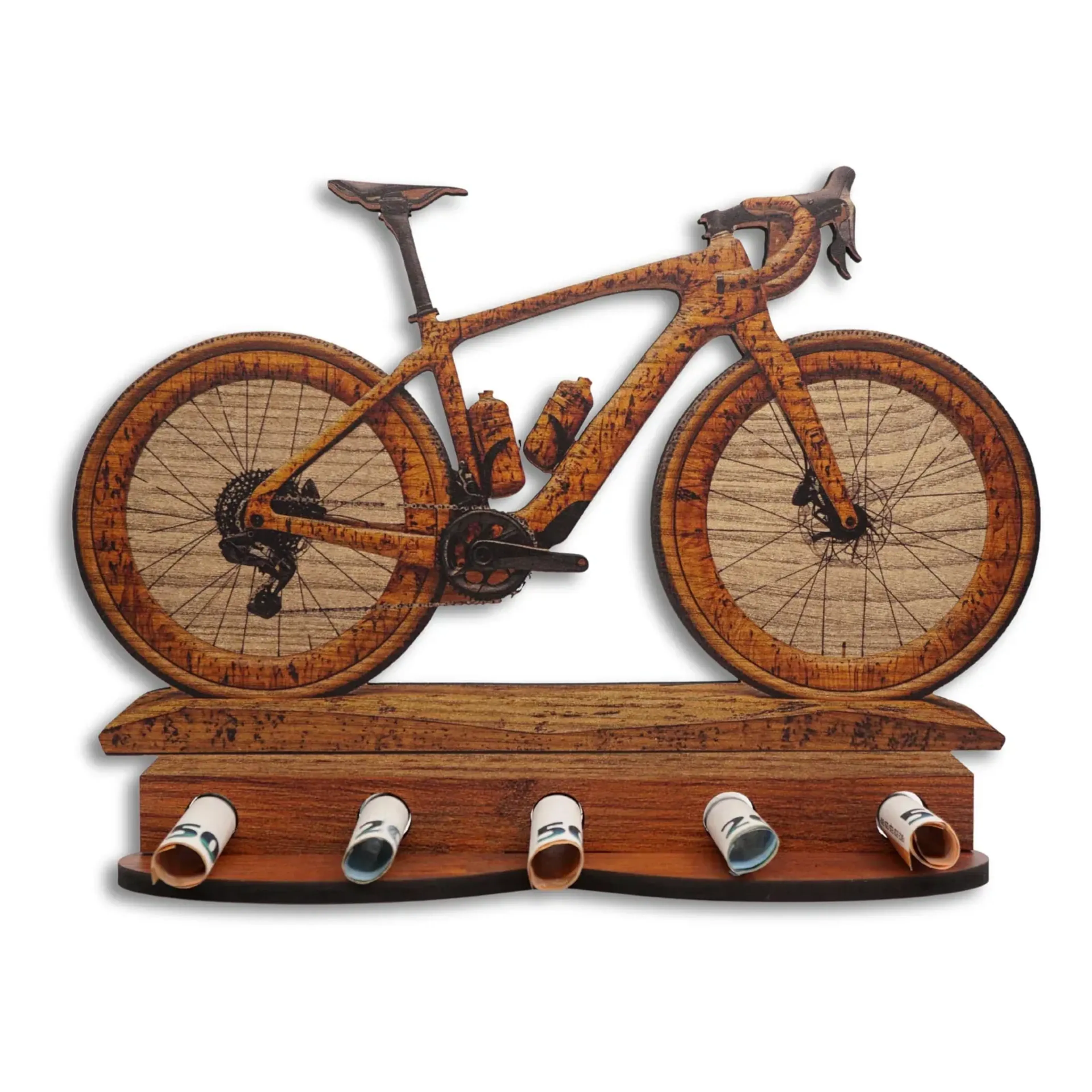 Rennrad in braunen Holztönen mit gebogenem Lenker und zwei Trinkflaschen, im Beispiel mit Geldscheinen im Sockel.