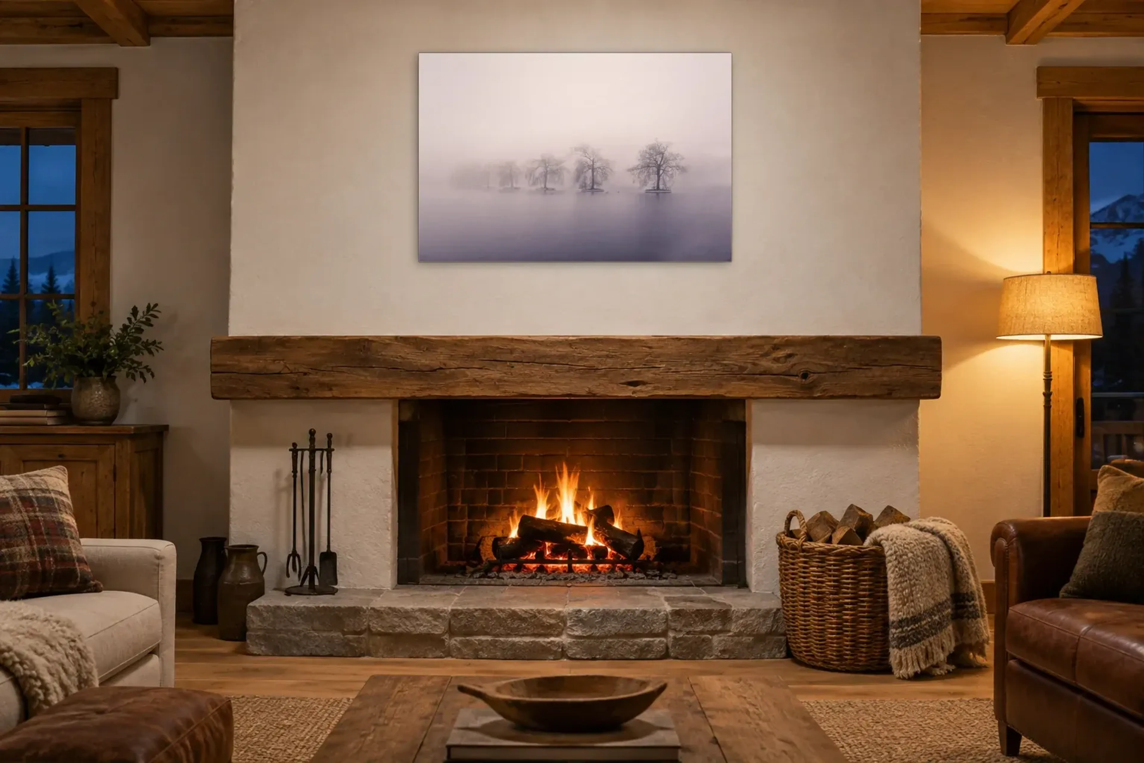 Bäume im Winternebel als Wandbild über einem 180-cm-Kaminsims