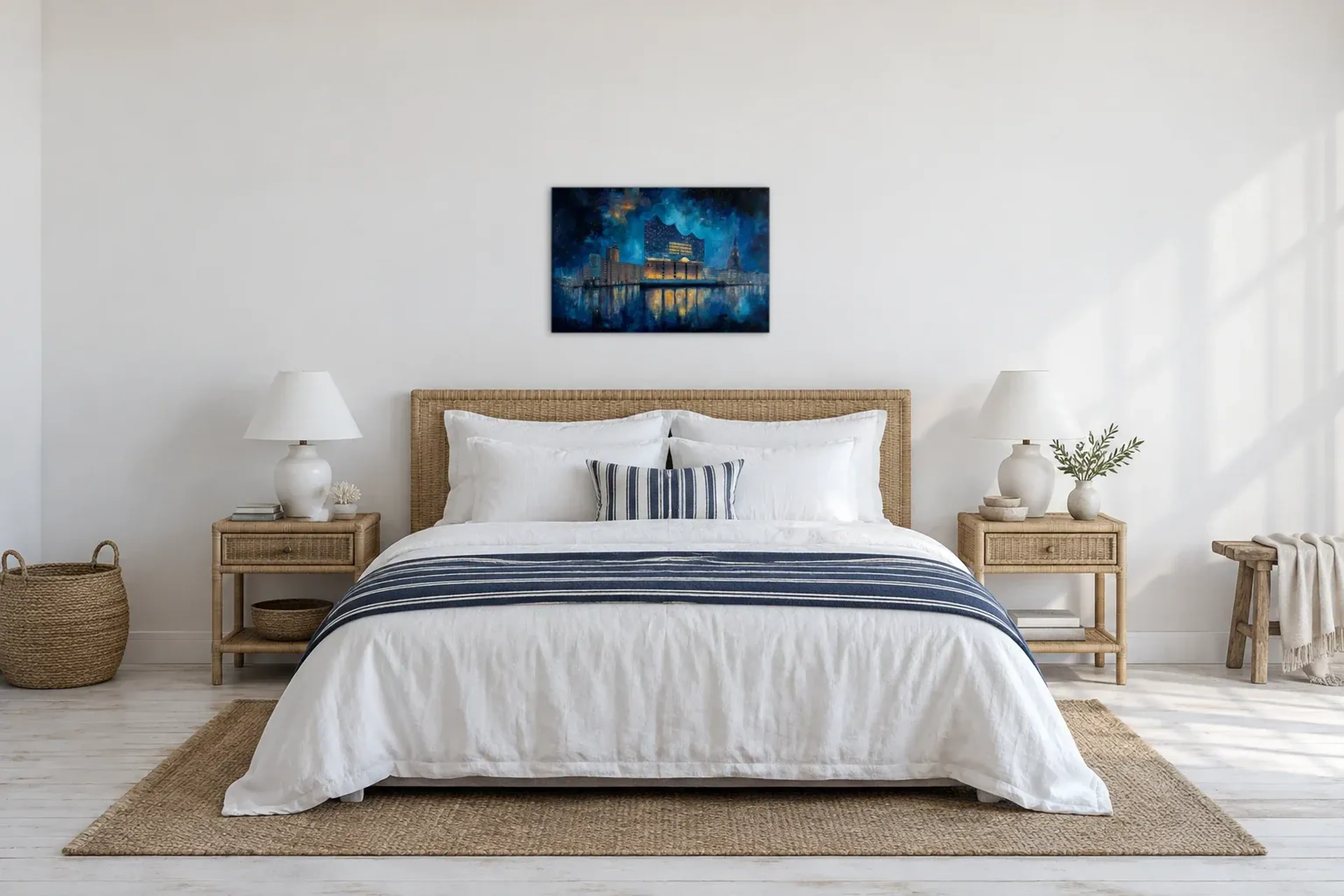 Elbphilharmonie im Nachtblau als Wandbild über einem 180-cm-Bett