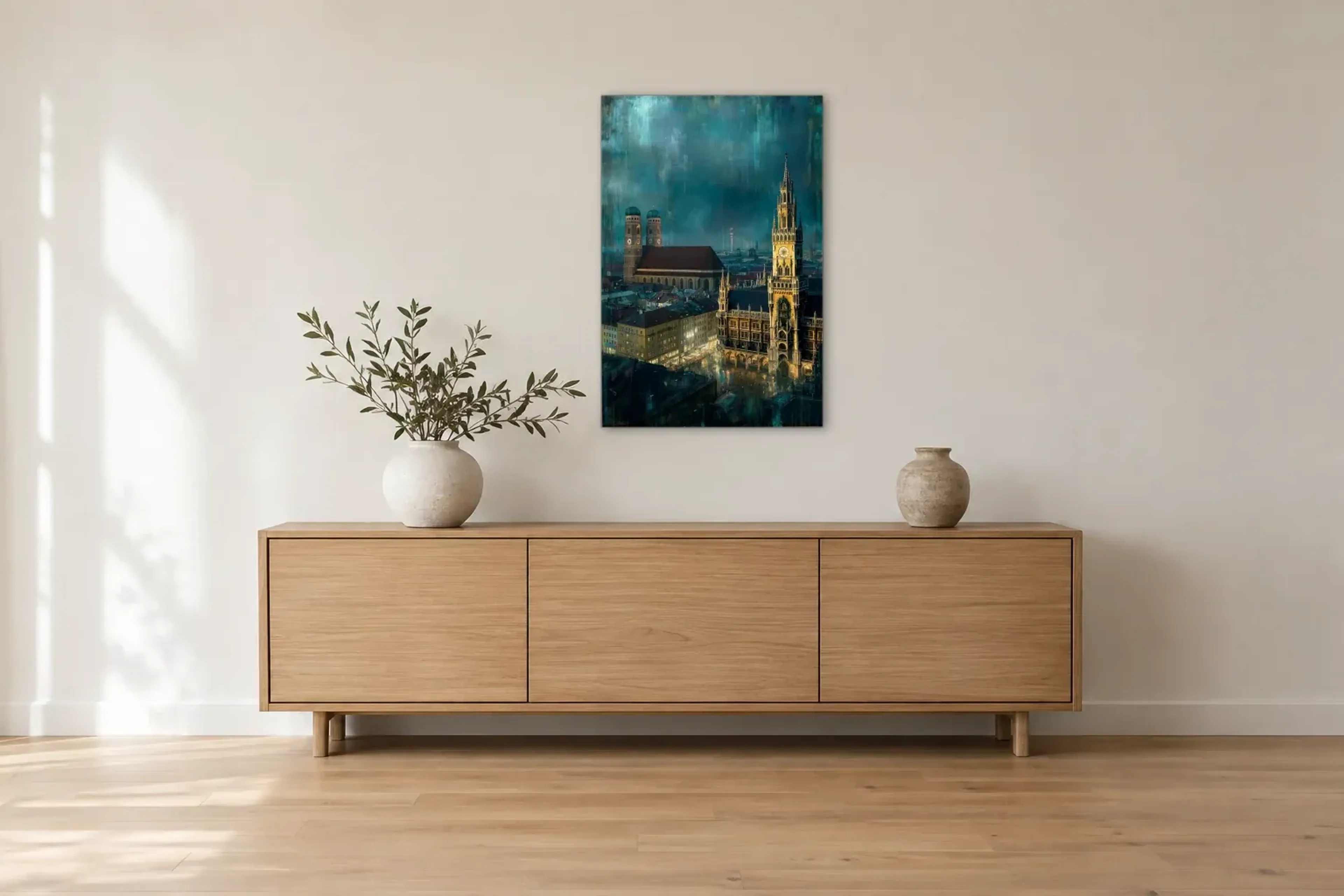 Marienplatz im Abendlicht als Wandbild über einem 180-cm-Sideboard