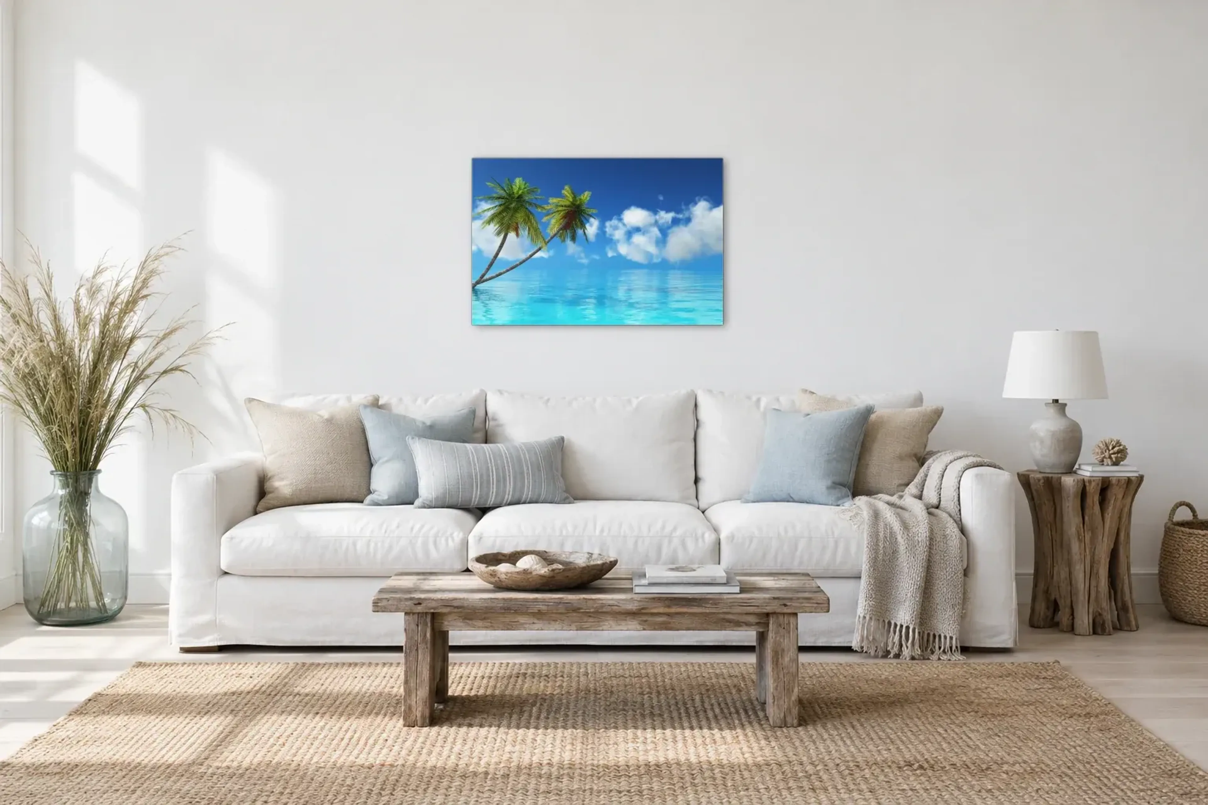 Palmen über türkisblauem Meer als Wandbild über einem 220-cm-Sofa