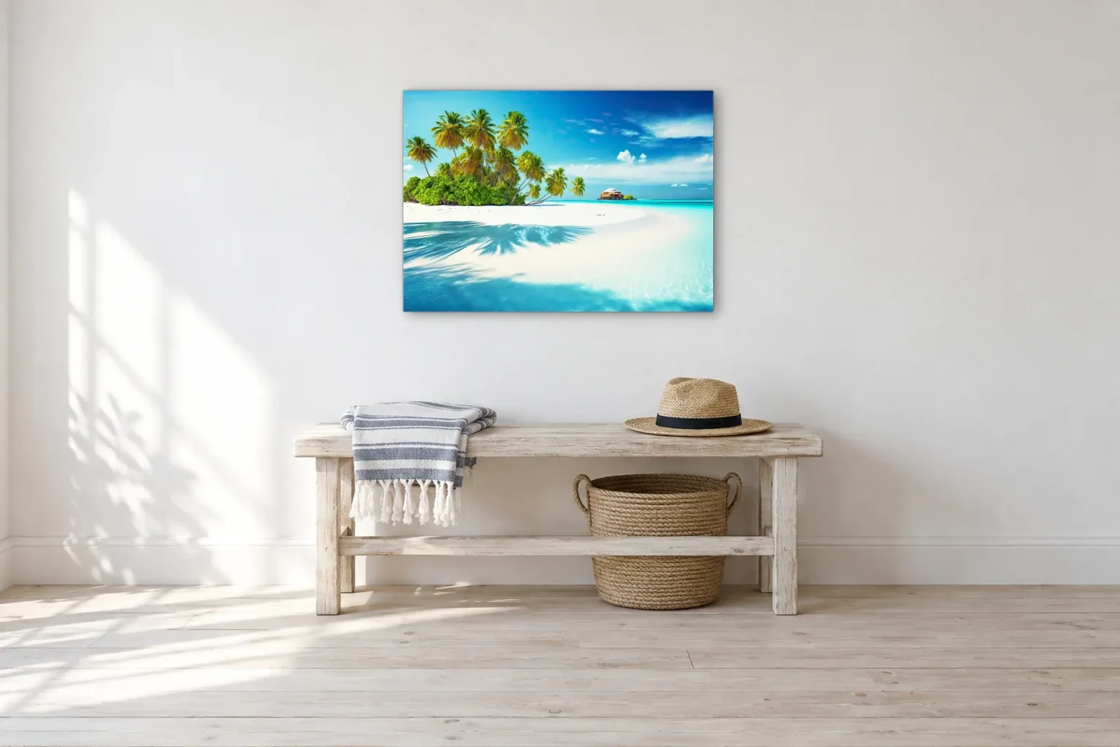 Palmen am weißen Strand als Wandbild über einer 100-cm-Bank