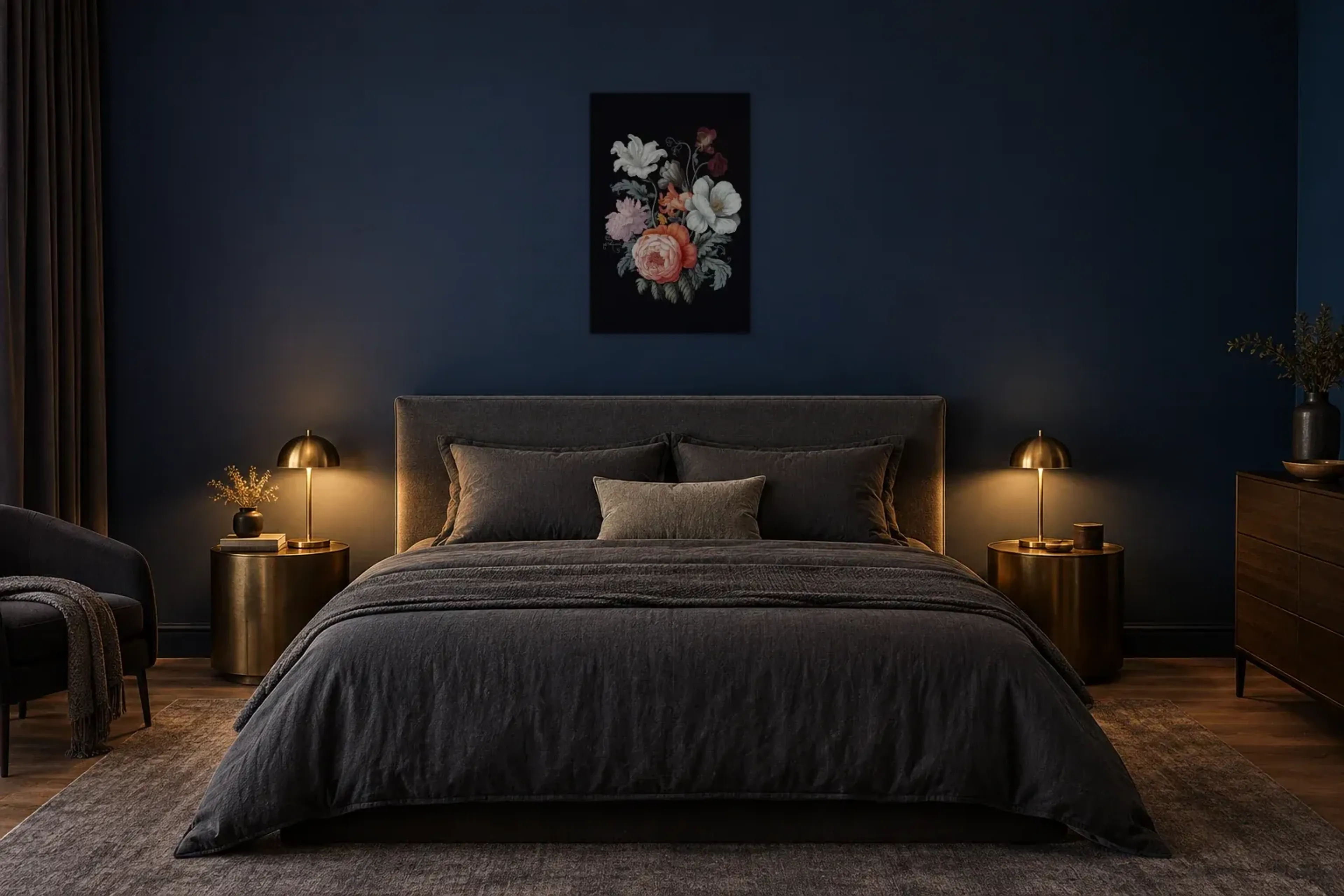 Blüten in der Dunkelheit als Wandbild über einem 180-cm-Bett