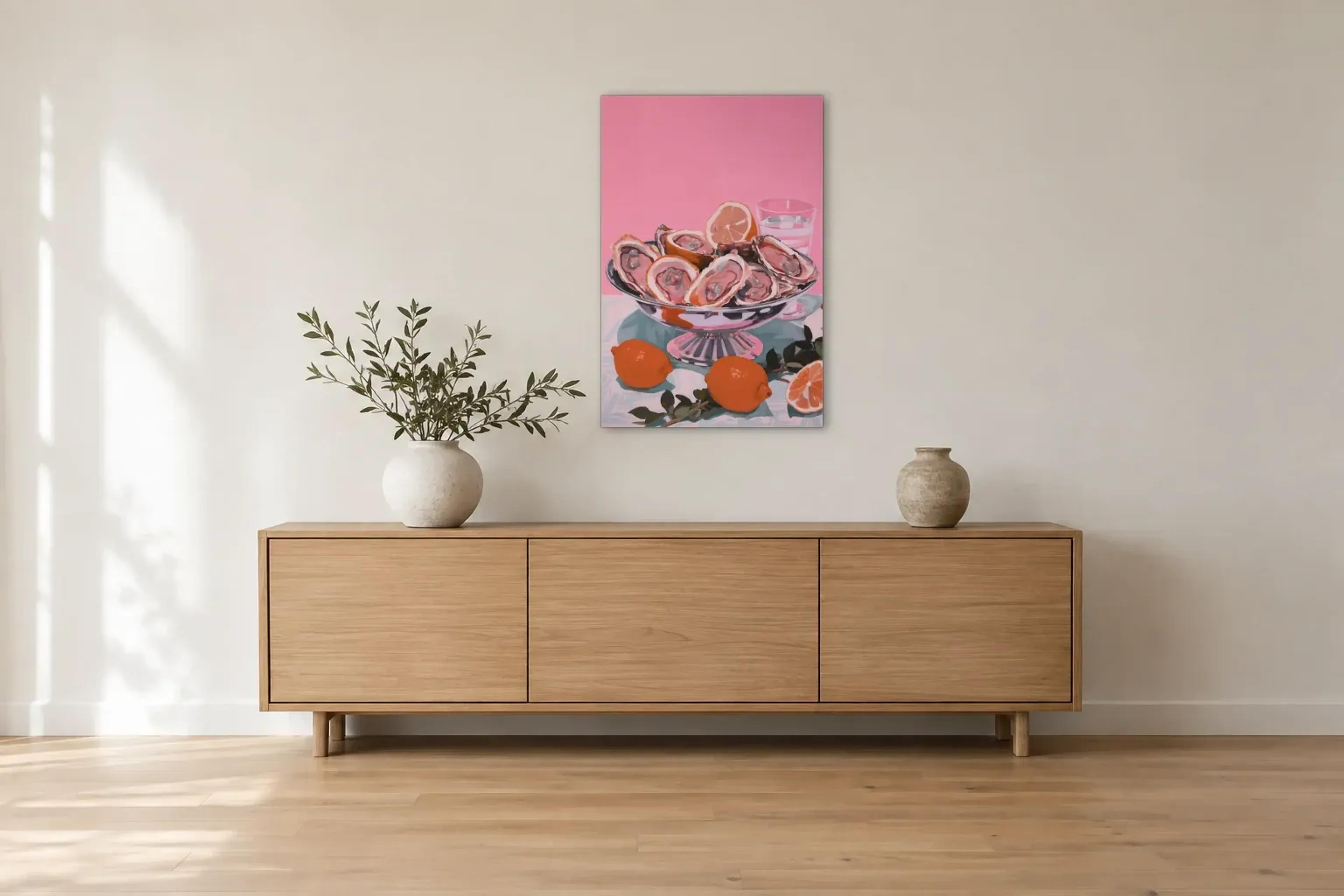 Austern auf Rosa als Wandbild über einem 180-cm-Sideboard