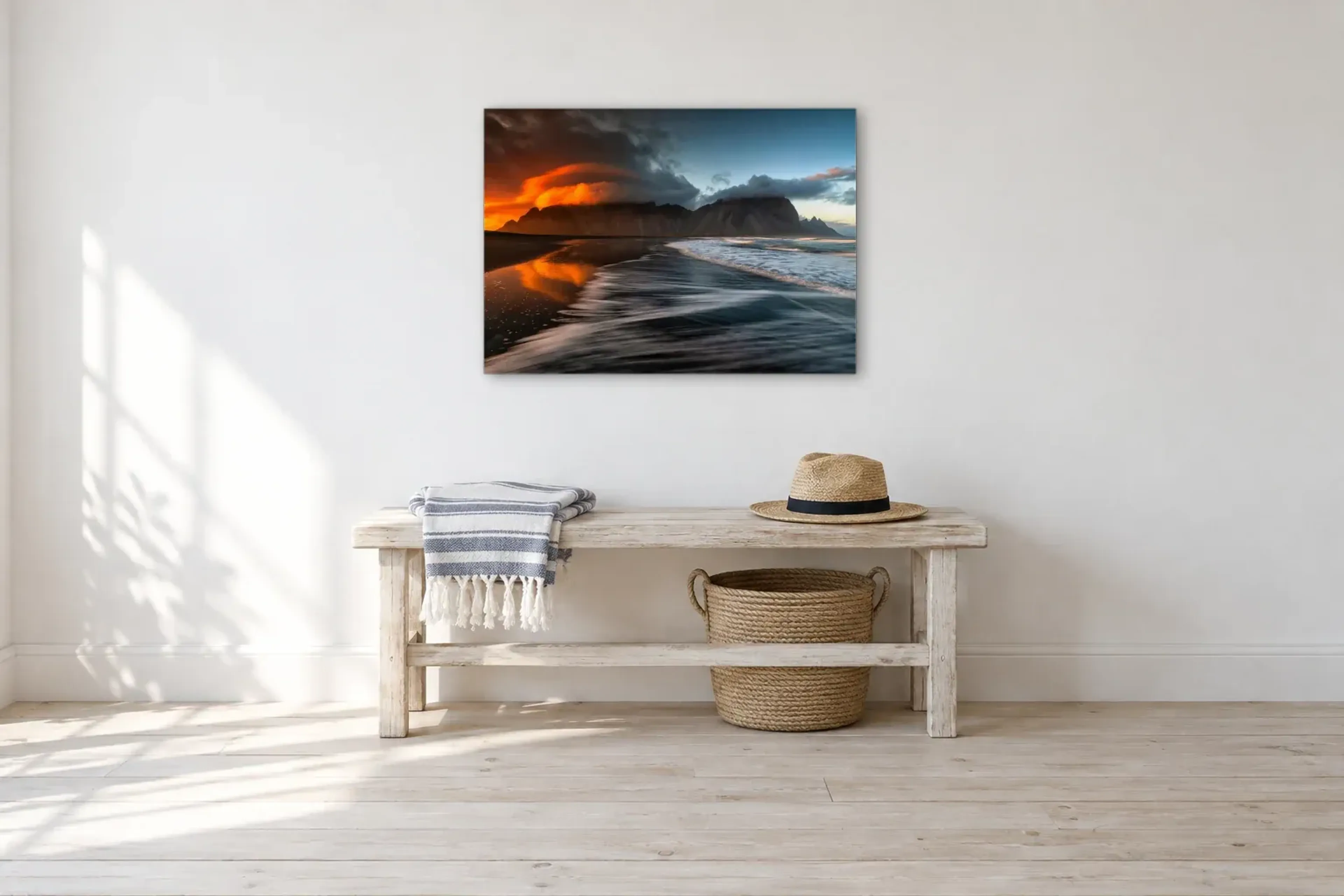 Abendstimmung am Strand als Wandbild über einer 100-cm-Bank