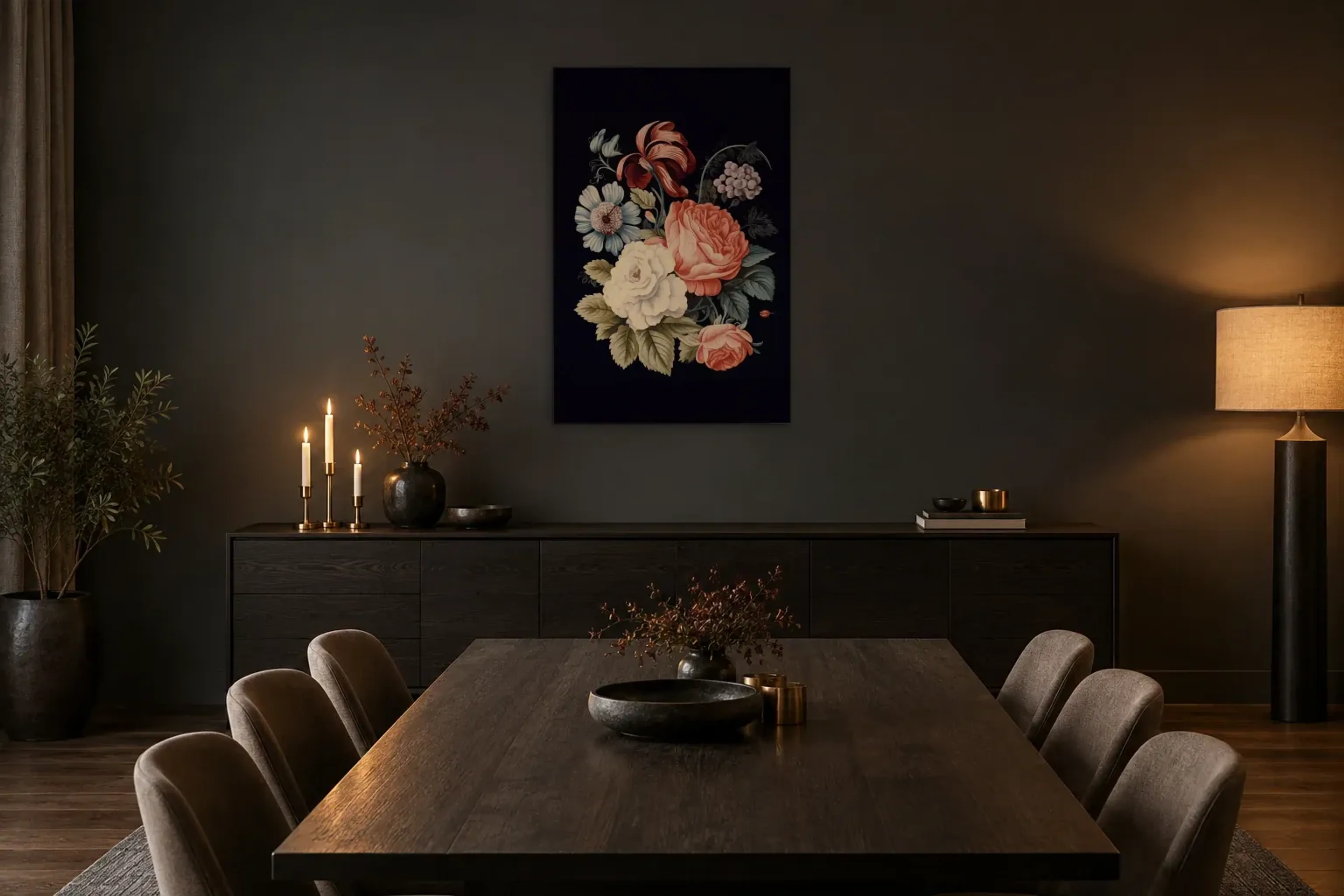 Blüten auf Nachtgrund als Wandbild über einem 180-cm-Sideboard