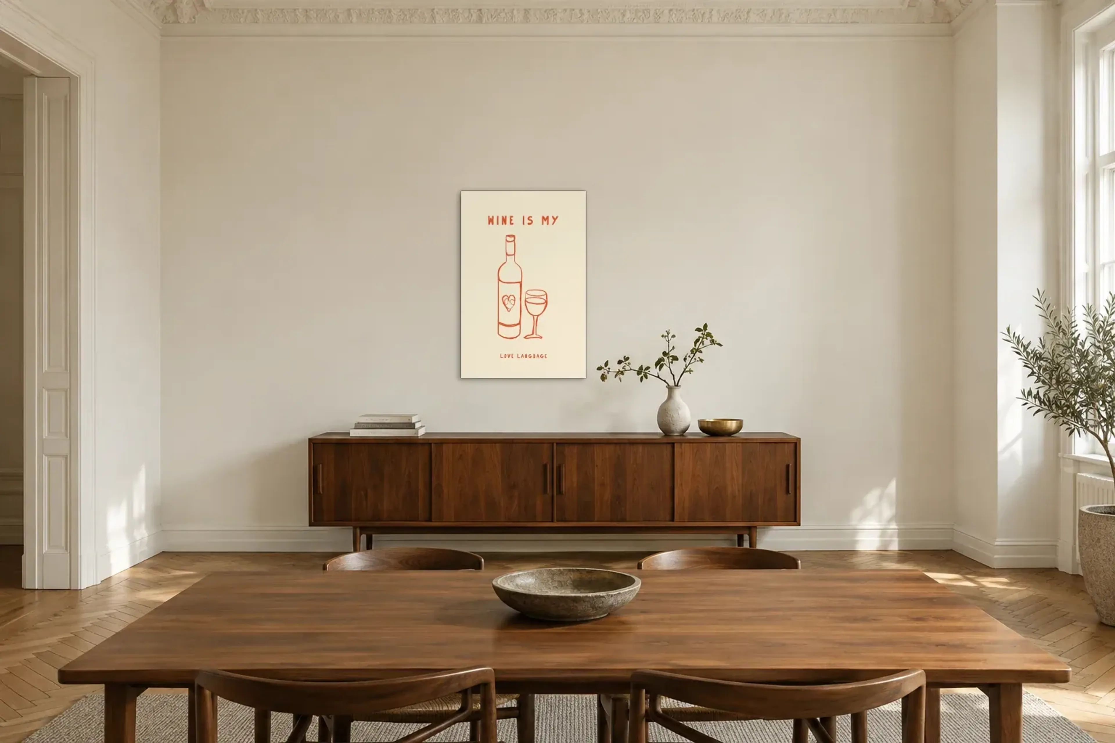 Wein Liebe als Wandbild über einem 200-cm-Sideboard