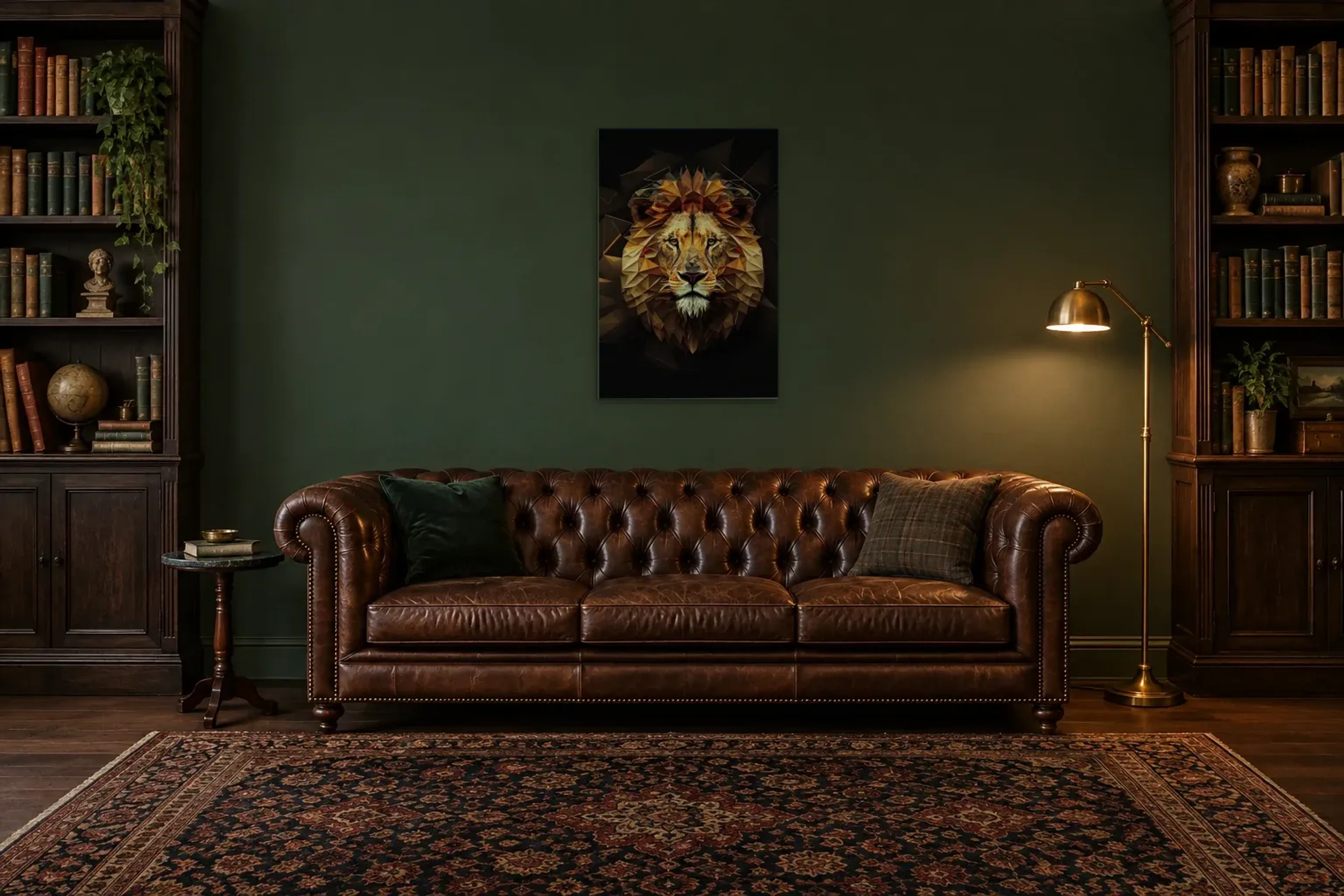 Löwe in Facetten als Wandbild über einem 200-cm-Chesterfield-Sofa