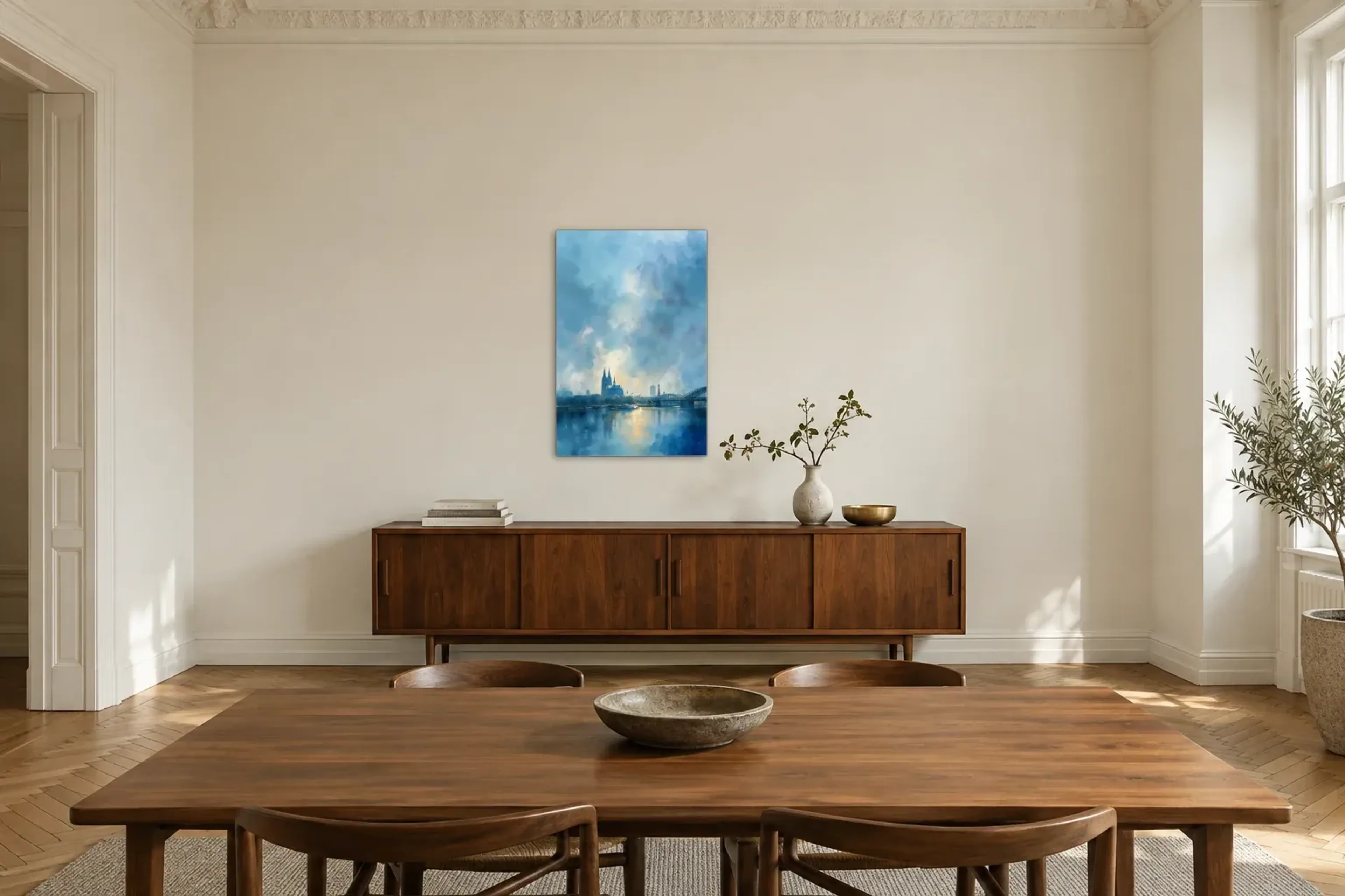 Wolkenweite über Köln als Wandbild über einem 200-cm-Sideboard